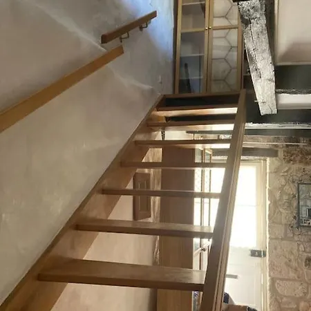 Petite Maison Coquette *