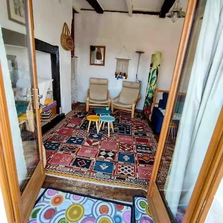 Petite Maison Coquette * Roquecor